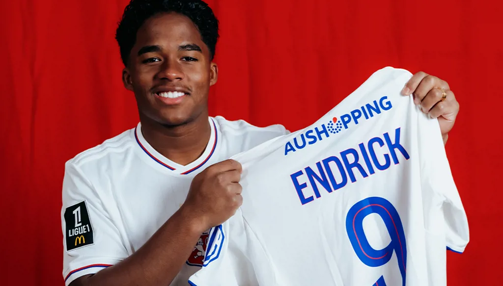 انتقال إندريك إلى ليون يُحطم الأرقام القياسية على مواقع التواصل الاجتماعي