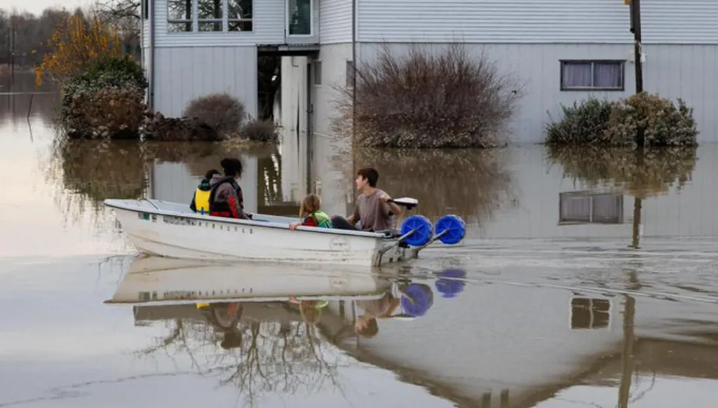 بعد انهيار سد... أوامر إخلاء في ولاية واشنطن (صور)