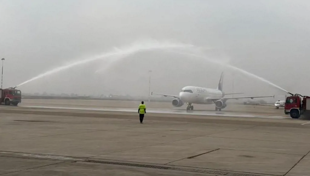 بعد انقطاع 35 عاماً... مطار بغداد يستقبل أول طائرة تجارية أوروبية (فيديو)