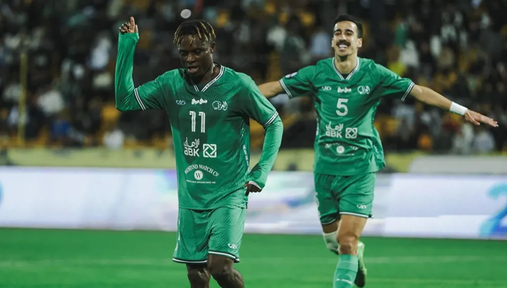 الكويت والعربي وجهاً لوجه من أجل لقب كأس الأمير