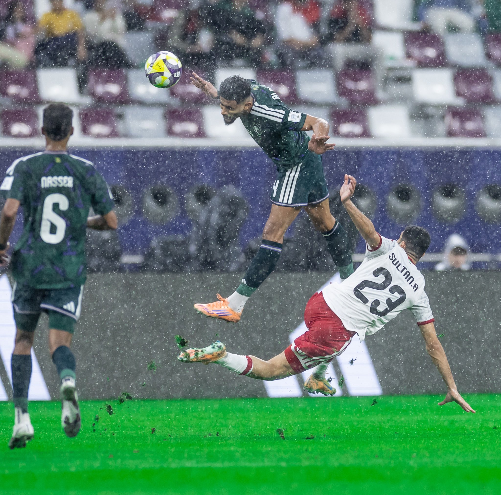 من مباراة السعودية والإمارات في كأس العرب. (وكالات)