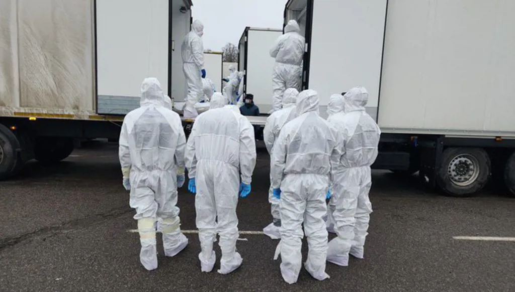 أوكرانيا تعلن تسلم 1003 جثث من روسيا (صور)