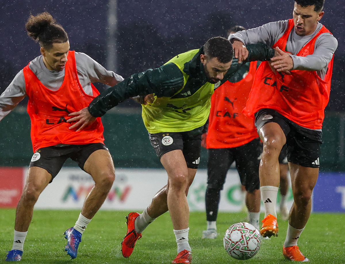 من تمارين الجزائر قبل خوض كأس أمم أفريقيا. (وكالات)