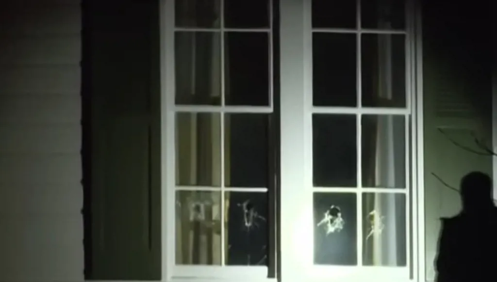 بالفيديو... إطلاق نار على منزل نائب الرئيس الأميركي