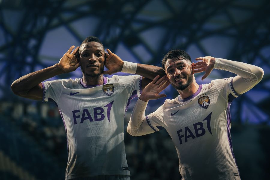 لاعبو العين. (حساب العين على إكس)