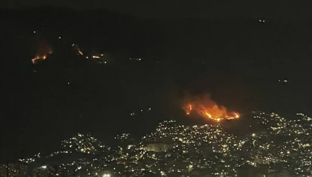 سي.بي.إس: إدارة ترامب على علم بأنباء وقوع انفجارات في كراكاس