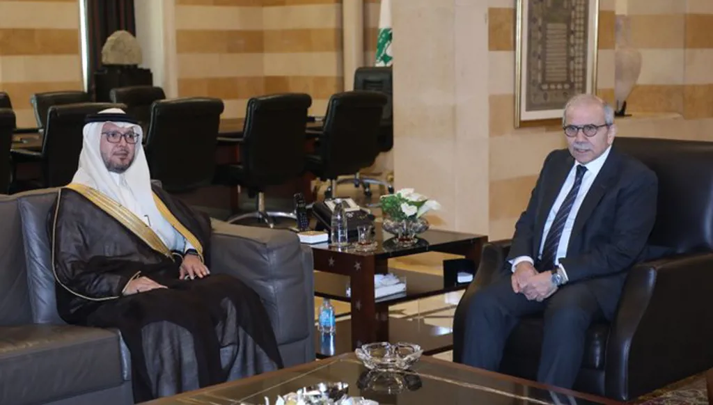 سلام عرض مع بخاري جهود فرض سيادة الدولة على كامل الأراضي اللبنانية