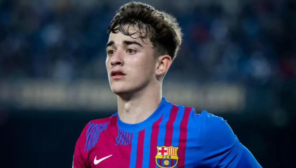 برشلونة يُعلن تفاصيل إصابة غافي
