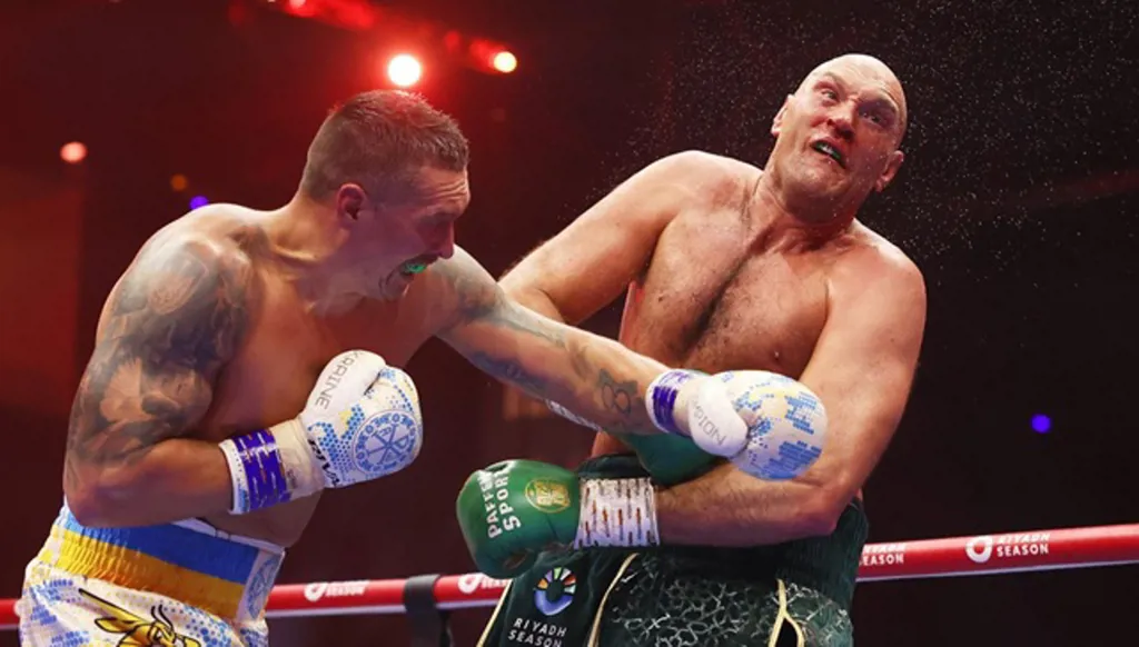 الرياض ترحب بالبطلين أوسيك وفيوري (فيديو)