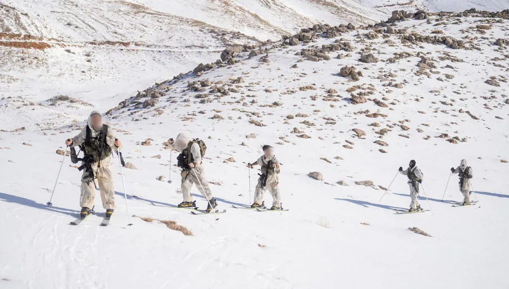 الجيش الإسرائيلي يُعلن اختتام تدريبات خاصة لقوات الاحتياط على قمة جبل الشيخ (صور)