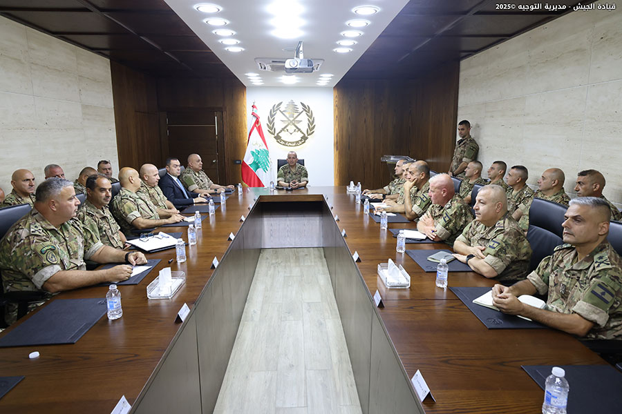 صورة من الاجتماع (الجيش اللبناني).