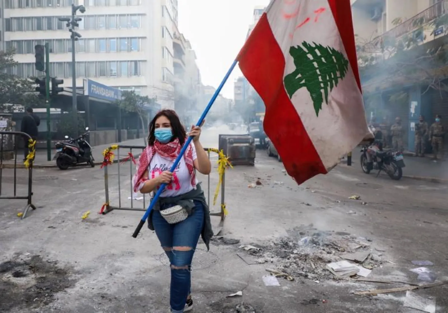 من الاحتجاجات المطلبية لبنان عام 2019 (رويترز)