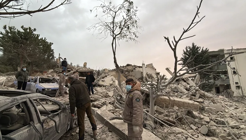 غارات وقصف مدفعي متواصل في الجنوب... وتهديد جديد للضاحية الجنوبية لبيروت