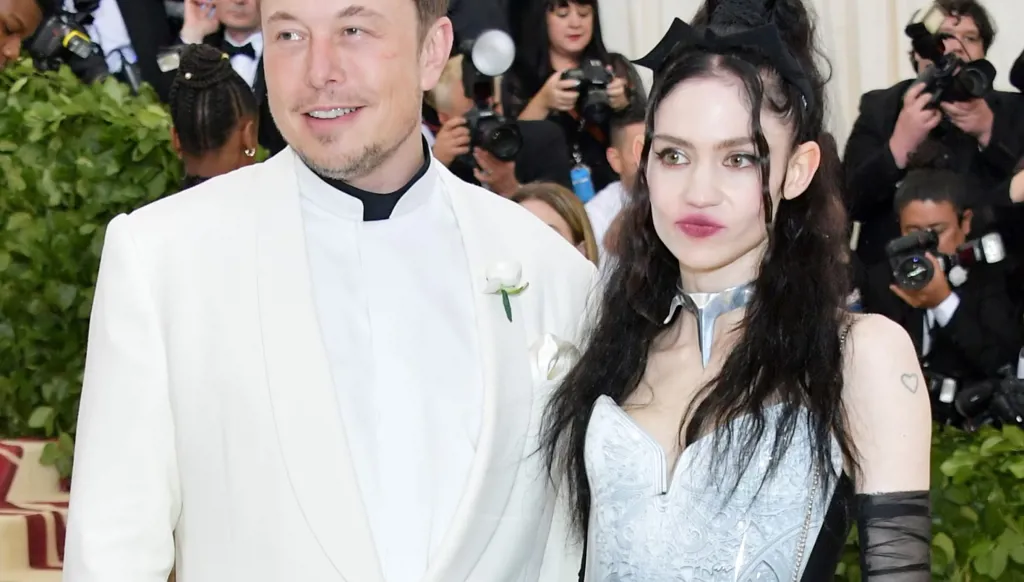 عشيقة إيلون ماسك وأم أولاده تتفقان على فضحه