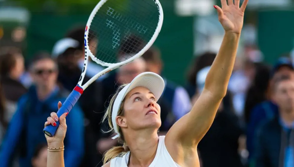 دانييلي كولينز تعود إلى عالم كرة المضرب بعد تغلبها على التحديات الصحية