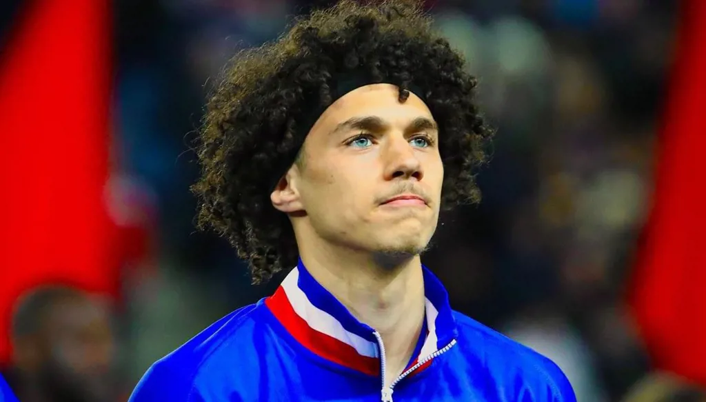 استقدام أكليوش و"تهميش" إيكيتيكي في منتخب فرنسا