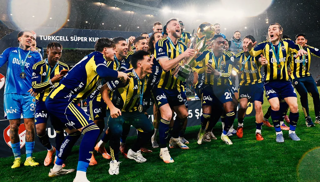 الحكم بالسجن على لاعبين من فنربخشة بتهمة الاعتداء