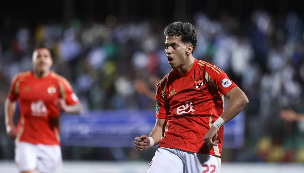 تفاصيل عقد إمام عاشور الجديد مع الأهلي المصري