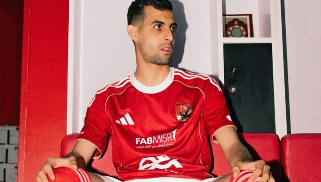 "أعظم نادي في الكون"... من هو لاعب الأهلي المصري الجديد يوسف بلعمري؟