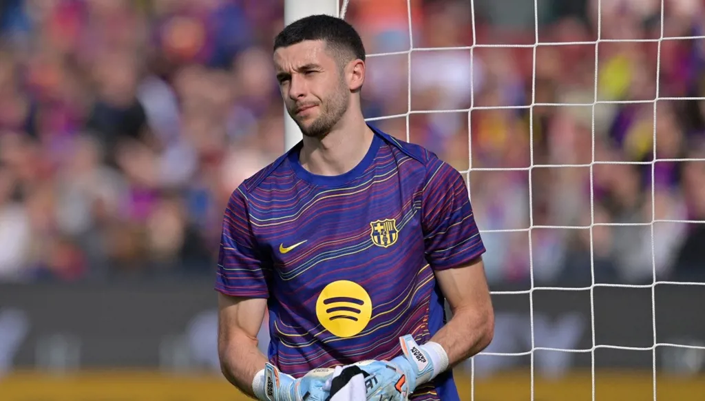 قفاز خوان غارسيا الذهبي يُرمّم تصدّعات جدار فليك