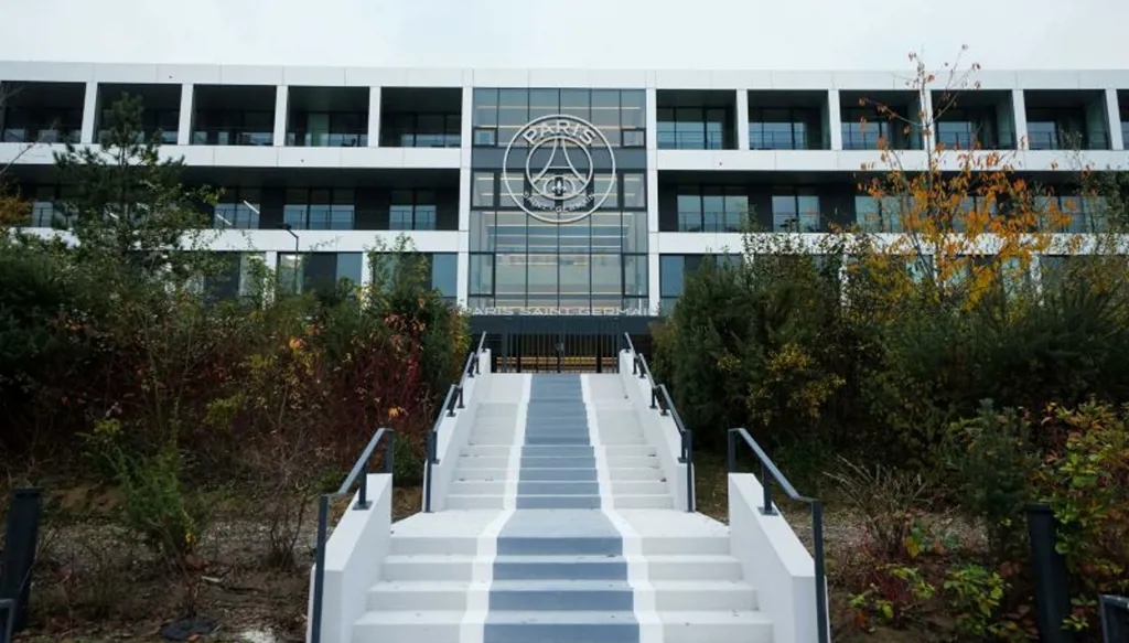 رئيس نادي سان جيرمان: سنموت في هذه الحالة