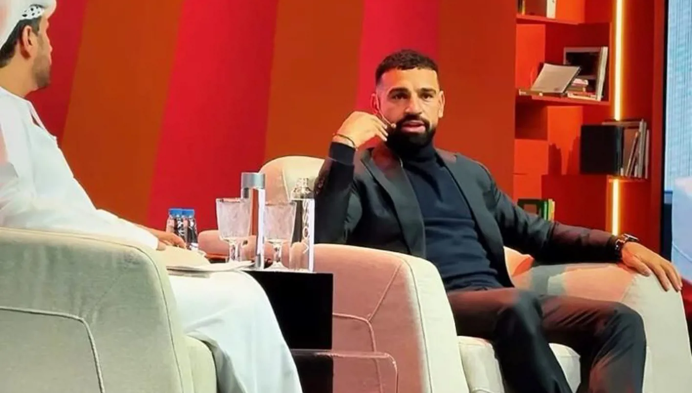 محمد صلاح يخطف الأنظار في الظهور الأول بمعرض كتاب الشارقة (فيديو)