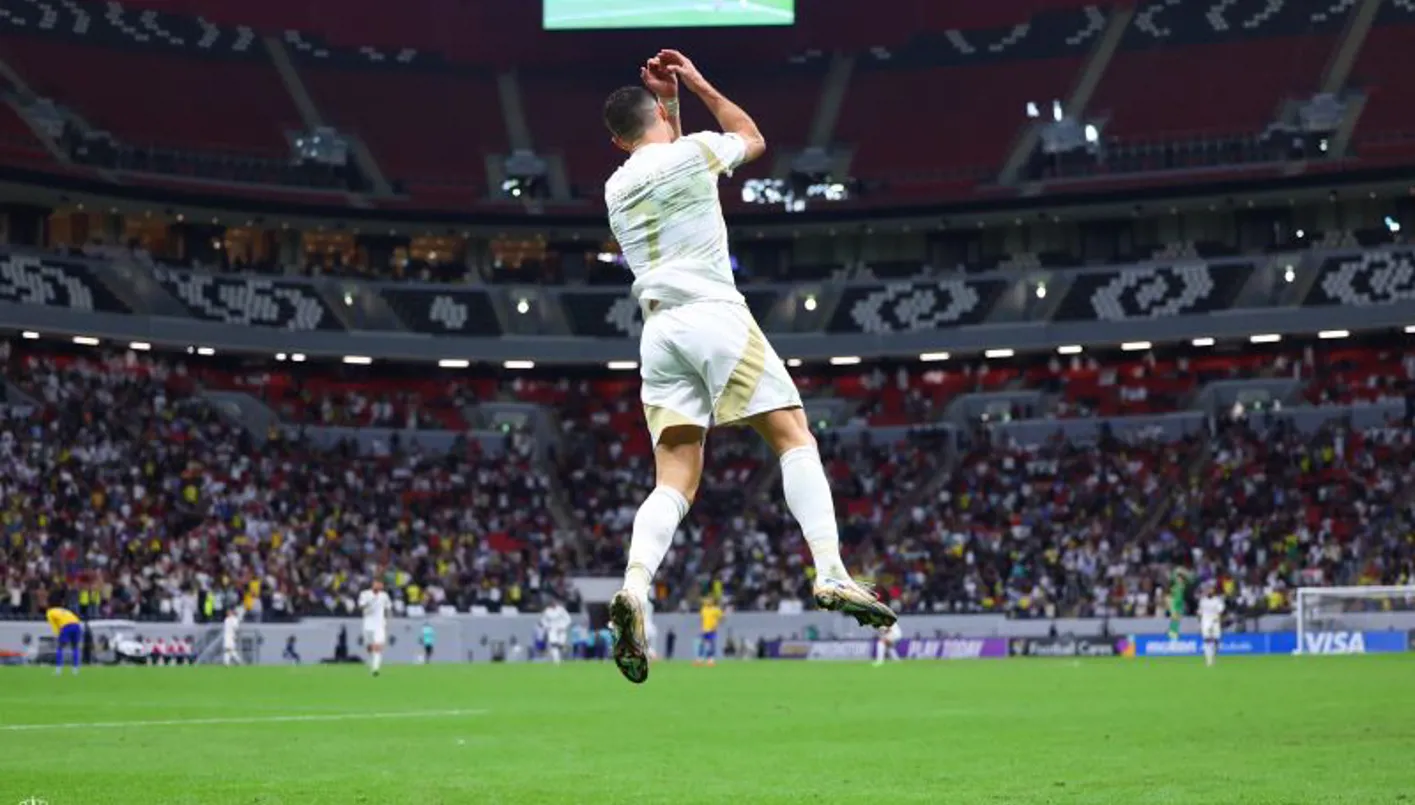 إيلون ماسك لرونالدو: مبروك