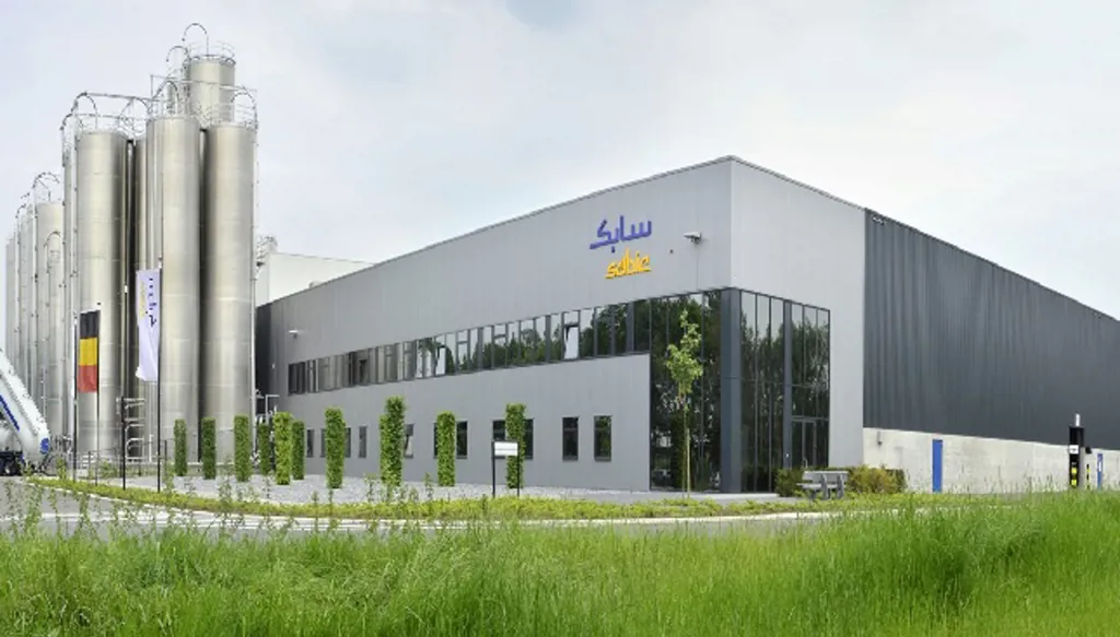 أكبر شركة بتروكيماويات في الشرق الأوسط تسجل أكبر خسارة سنوية منذ عقدين في 2025