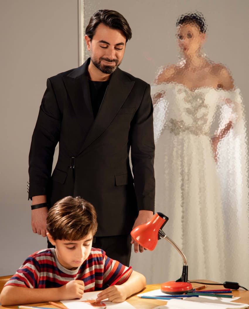 المصمّم نجا سعادة (إنستغرام)