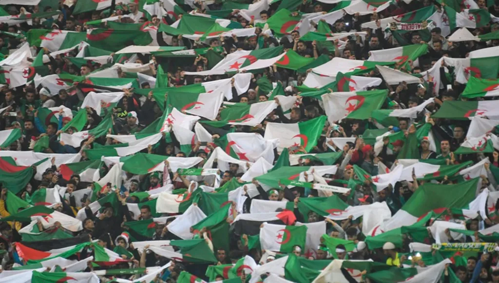 عمدة لورانس يدعم الجزائر قبل مواجهة الأرجنتين في كأس العالم 2026 (فيديو وصور)