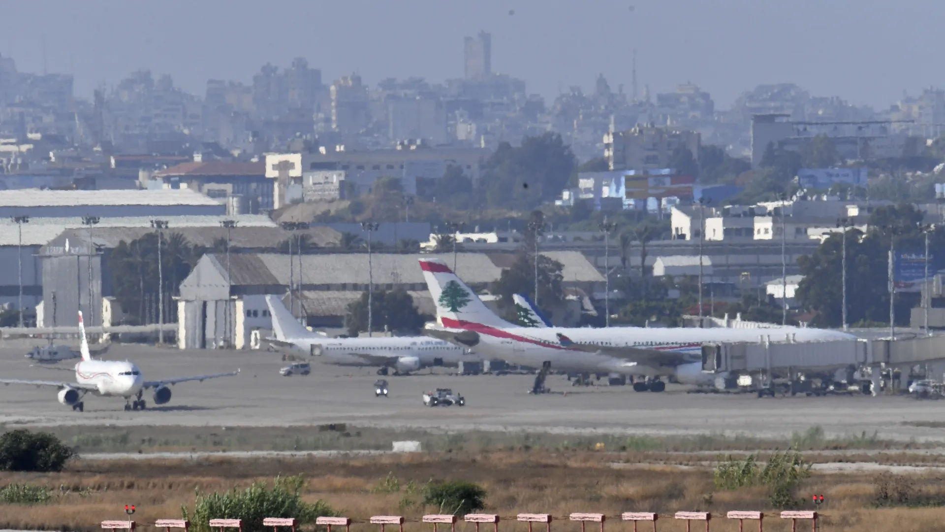 مطار رفيق الحريري (أرشيفية).