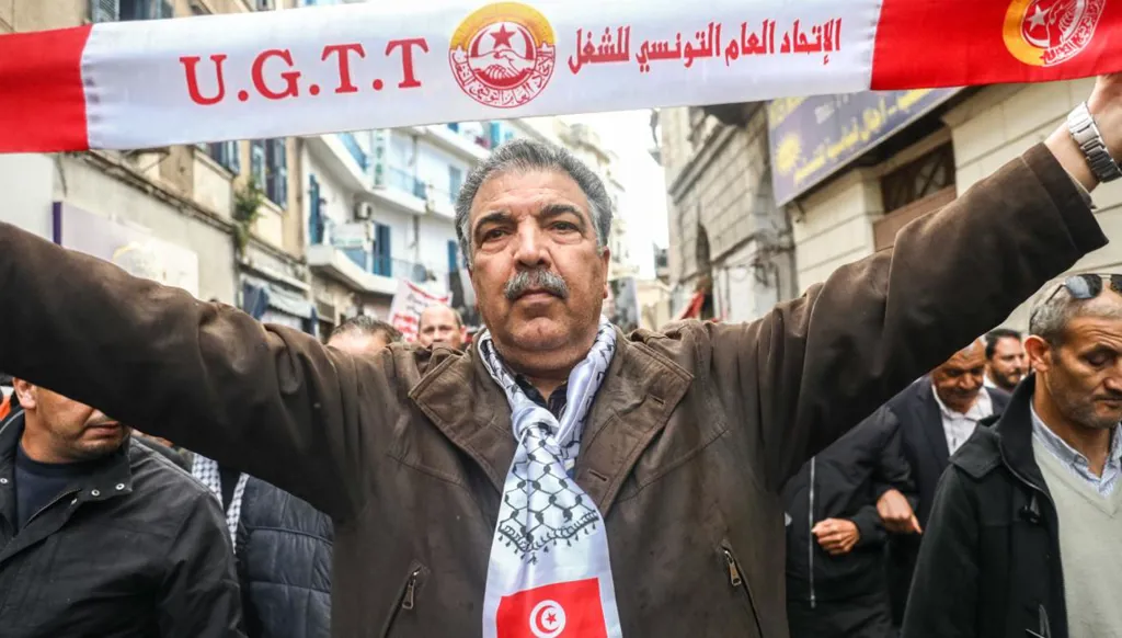 اتحاد الشغل التونسي في مواجهة صراع مالي وسياسي