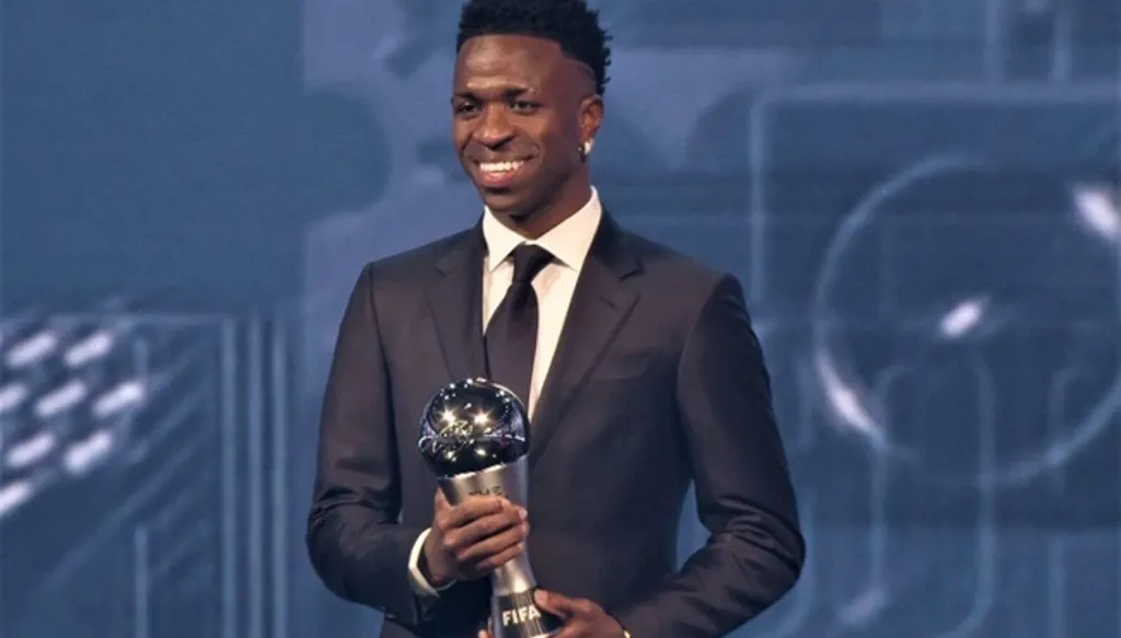 فينيسيوس جونيور أفضل لاعب في العالم لعام 2024