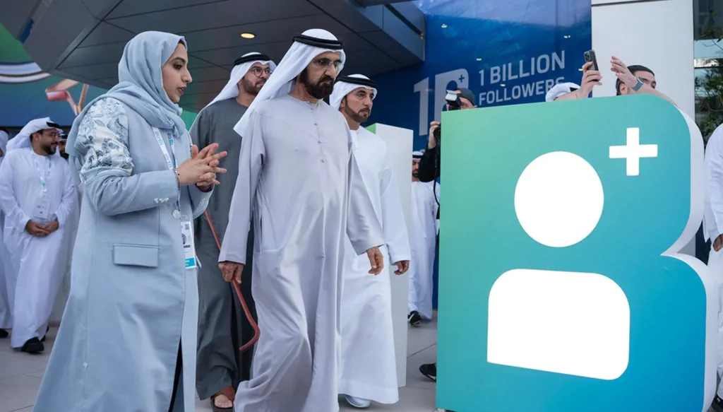 محمد بن راشد يُرحّب بـ"أصحاب الأفكار والإبداعات" في "قمّة المليار متابع"