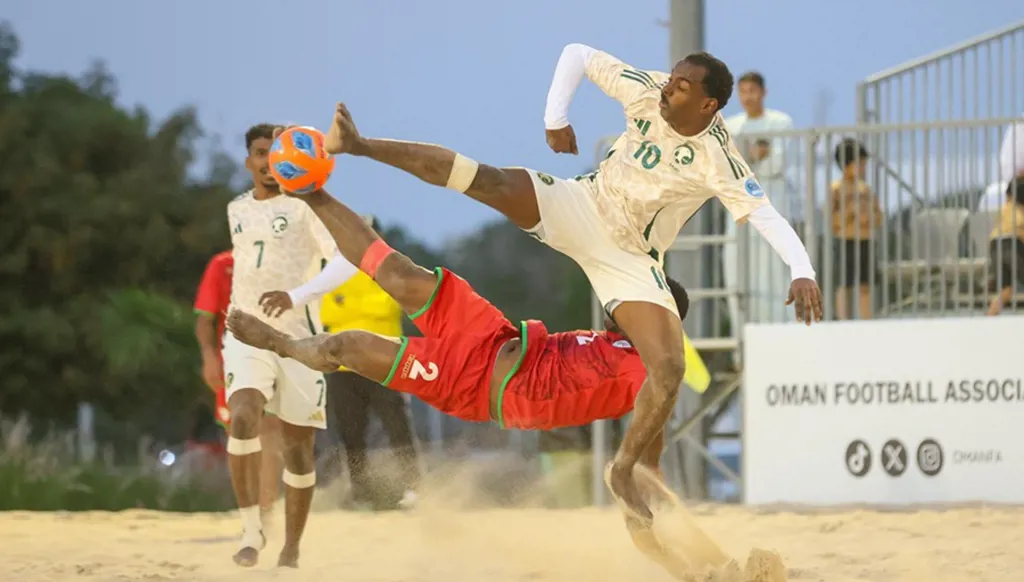 "أخضر الشاطئية" يتغلب على عمان في معسكر مسقط