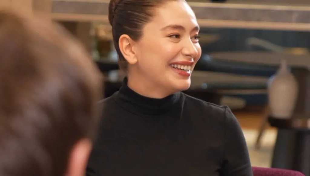 نسليهان أتاغول تخطف الأنظار في أحدث ظهور لها بحملها الأوّل (فيديو)