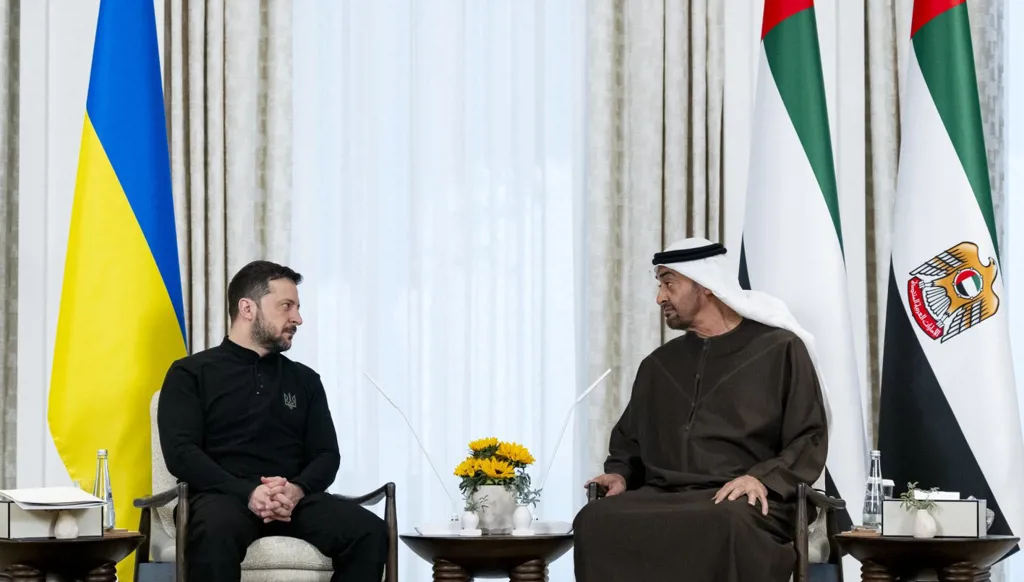 الإمارات وأوكرانيا توقعان اتفاقية شراكة اقتصادية شاملة