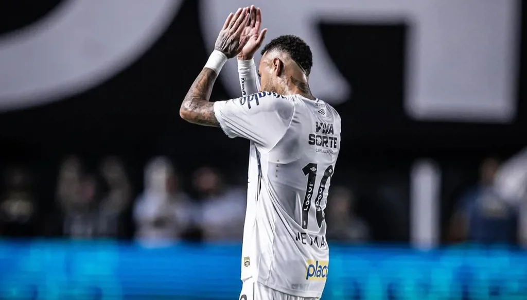 نيمار يتجاوز دقائق لعبه مع الهلال في 6 مباريات مع سانتوس