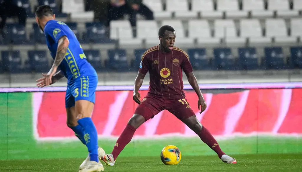 سعود عبد الحميد يتألق مع روما... مشاركة أساسية وتقييم مميز