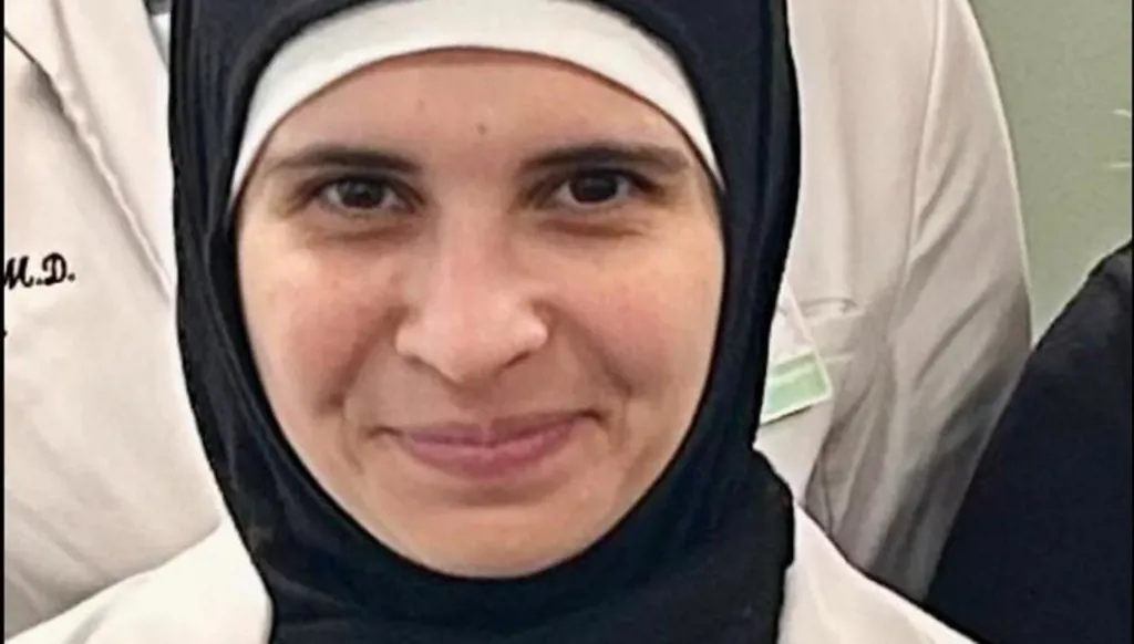 بعد حضورها جنازة "السيد"... البيت الأبيض للطبيبة اللبنانية رشا علوية: باي باي