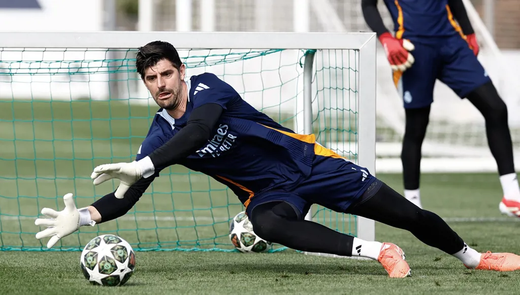 تيبو كورتوا يقتحم بطولة الزوارق السريعة ويتحدّى نادال وجيمس