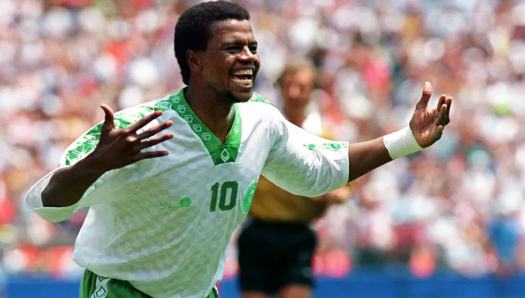 بعد سنوات من الشائعات... أسطورة السعودية يُفجّر مفاجأة عن علاقته بغادة عبد الرازق (فيديو)