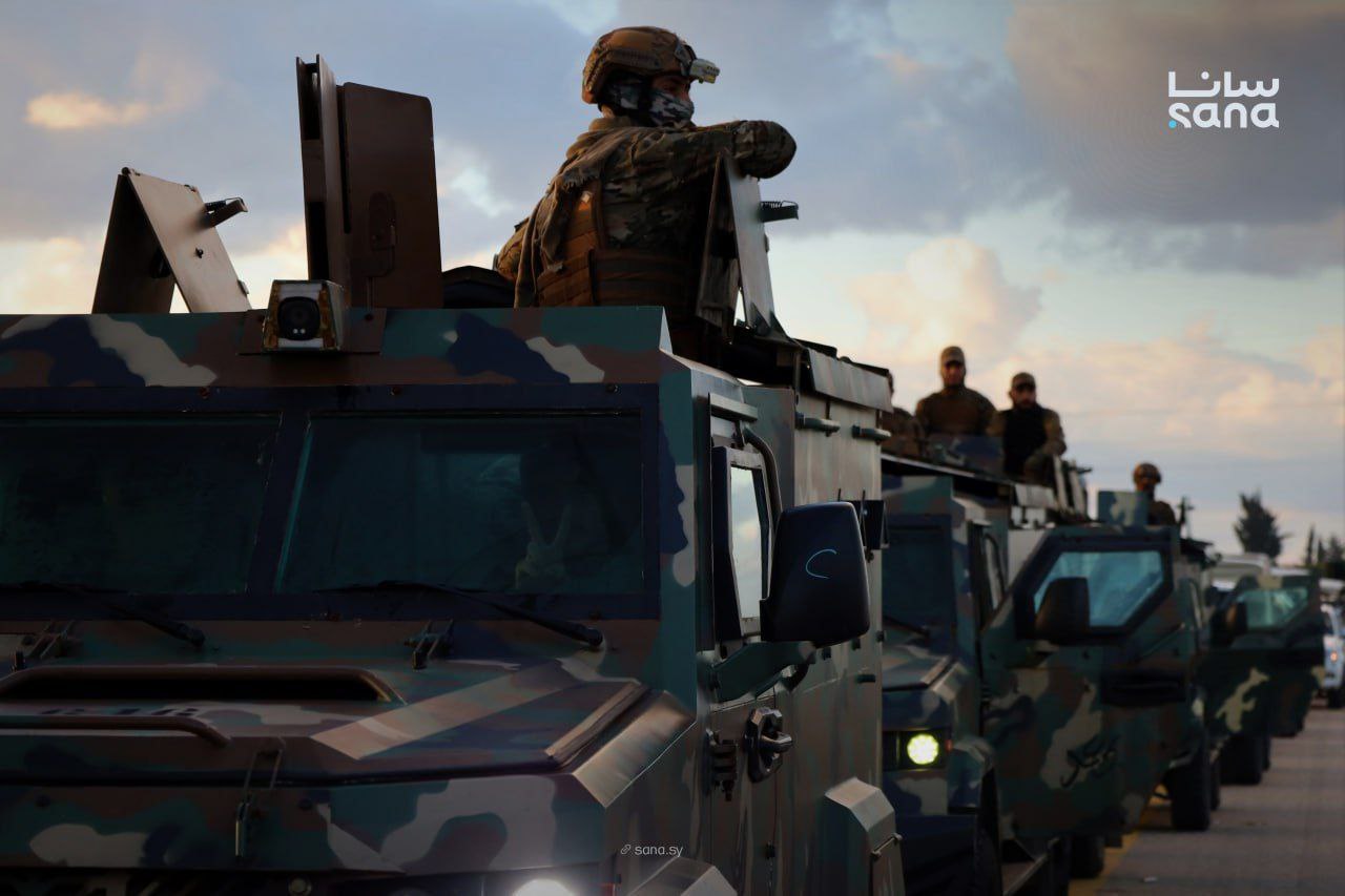 الجيش السوري يرسل تعزيزات الى حلب. (سانا)