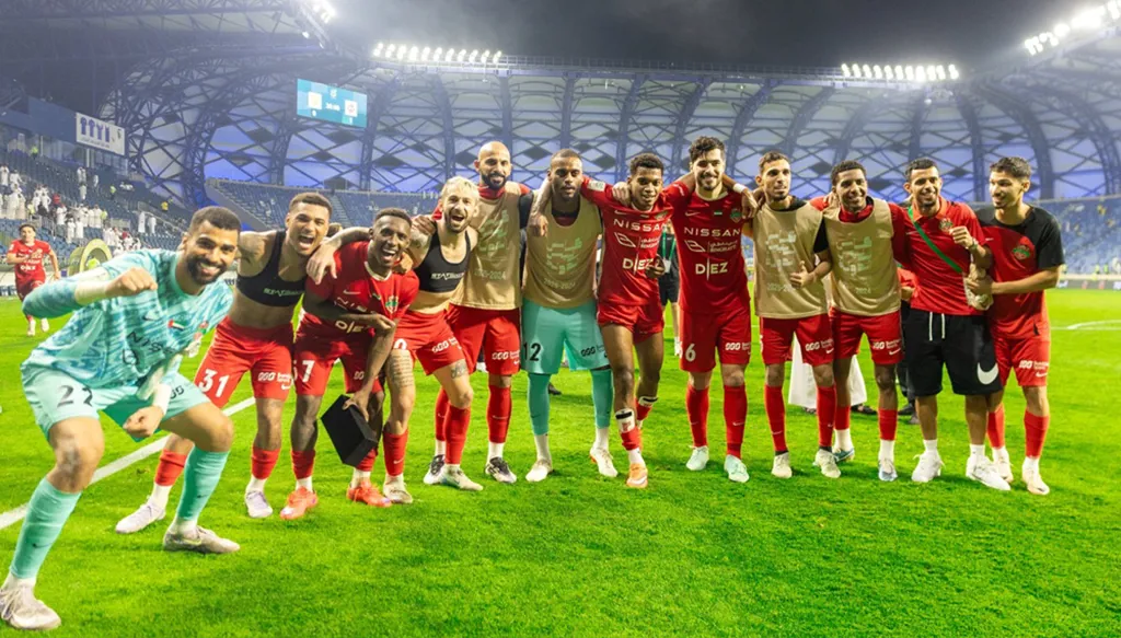 شباب الأهلي يقترب من حلم الخماسية (فيديو وصور)