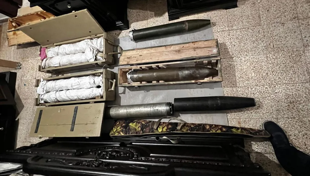 بالصور- يعتزمون إطلاق صواريخ جديدة باتجاه إسرائيل... الجيش اللبناني يوقف متورطين في صيدا