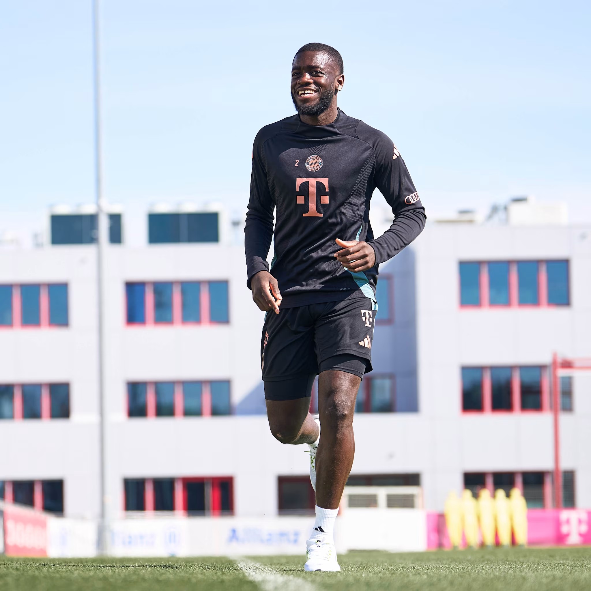 أوباميكانو خلال تمارين اليوم (إكس)