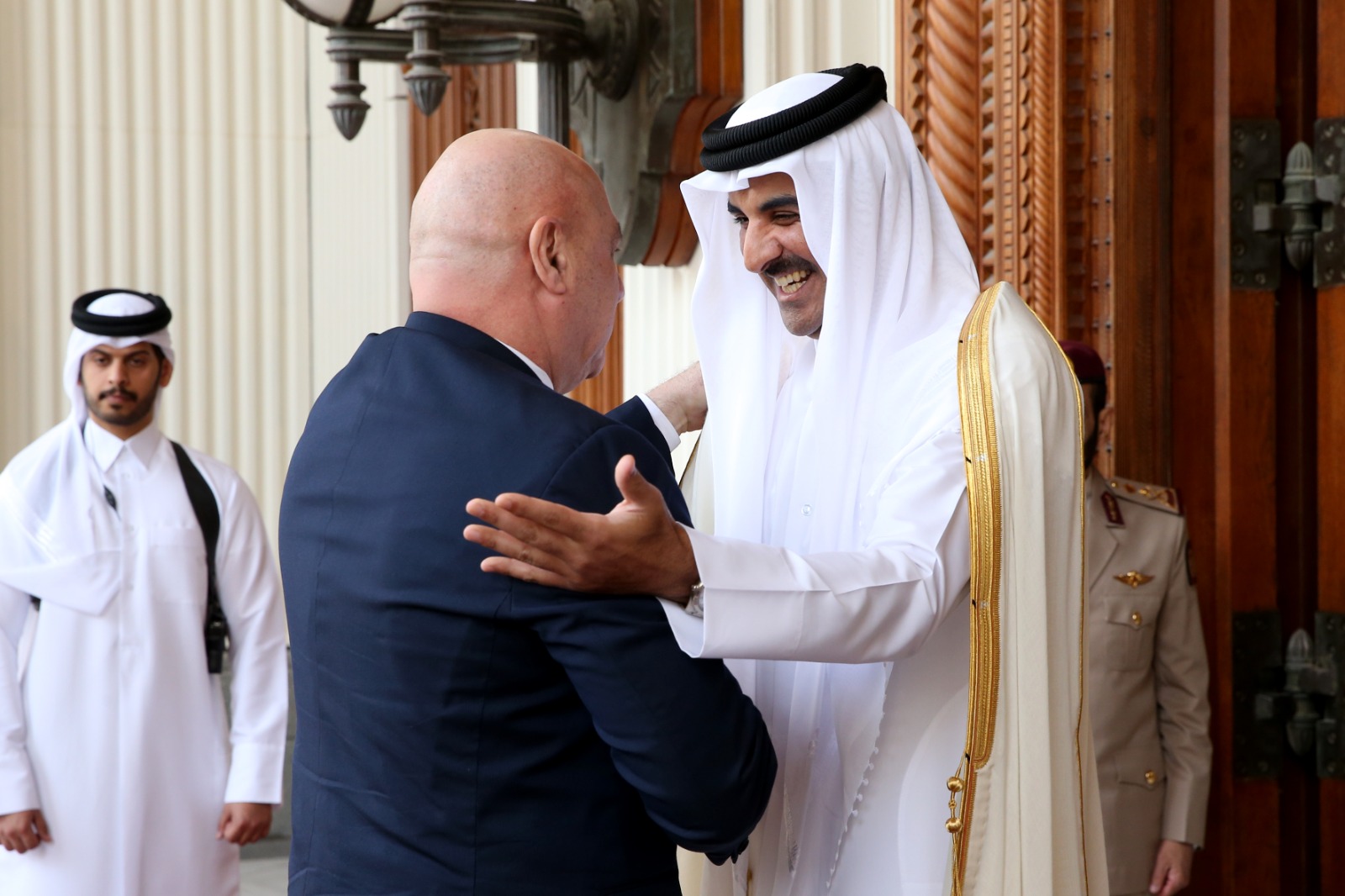 عون والشيخ تميم (الرئاسة اللبنانية)