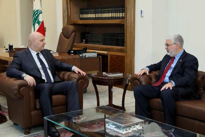 عون وفضلو خوري (الرئاسة اللبنانية).