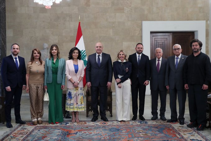 عون يلتقي وفداً من جمعية ماراتون بيروت (الرئاسة اللبنانية).