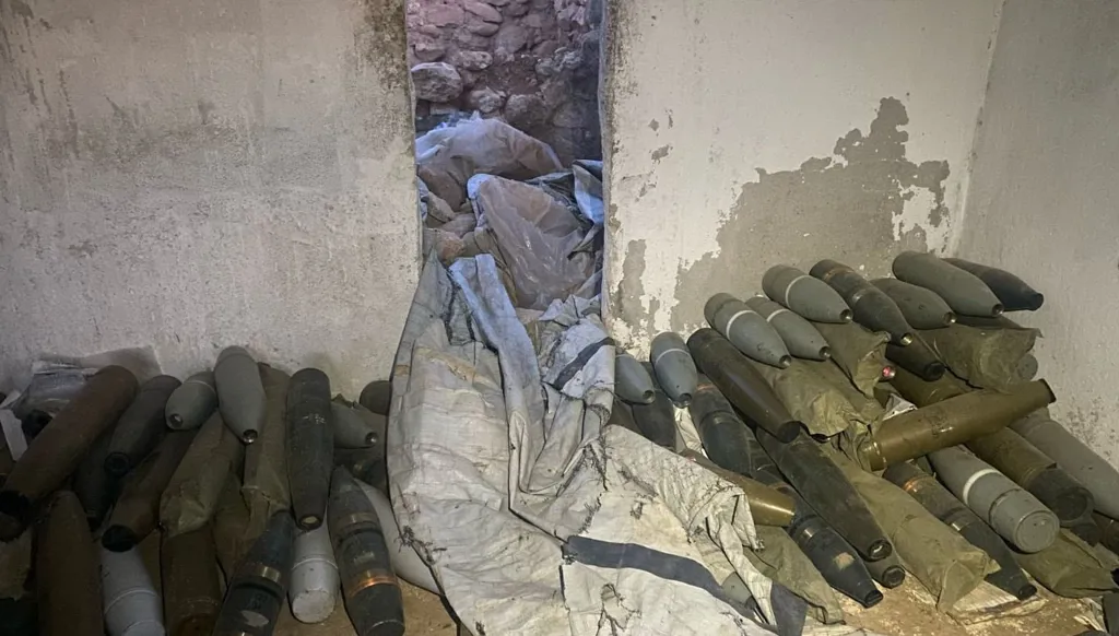 الجيش الإسرائيلي يدمّر مقر القيادة المركزي للنظام السوري السابق (صور وفيديو)